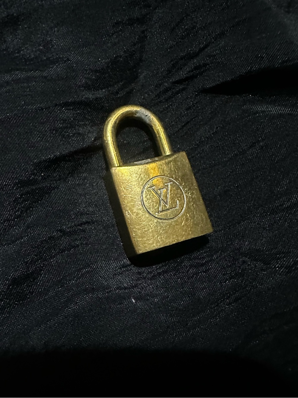 Louis Vuitton Lock #214